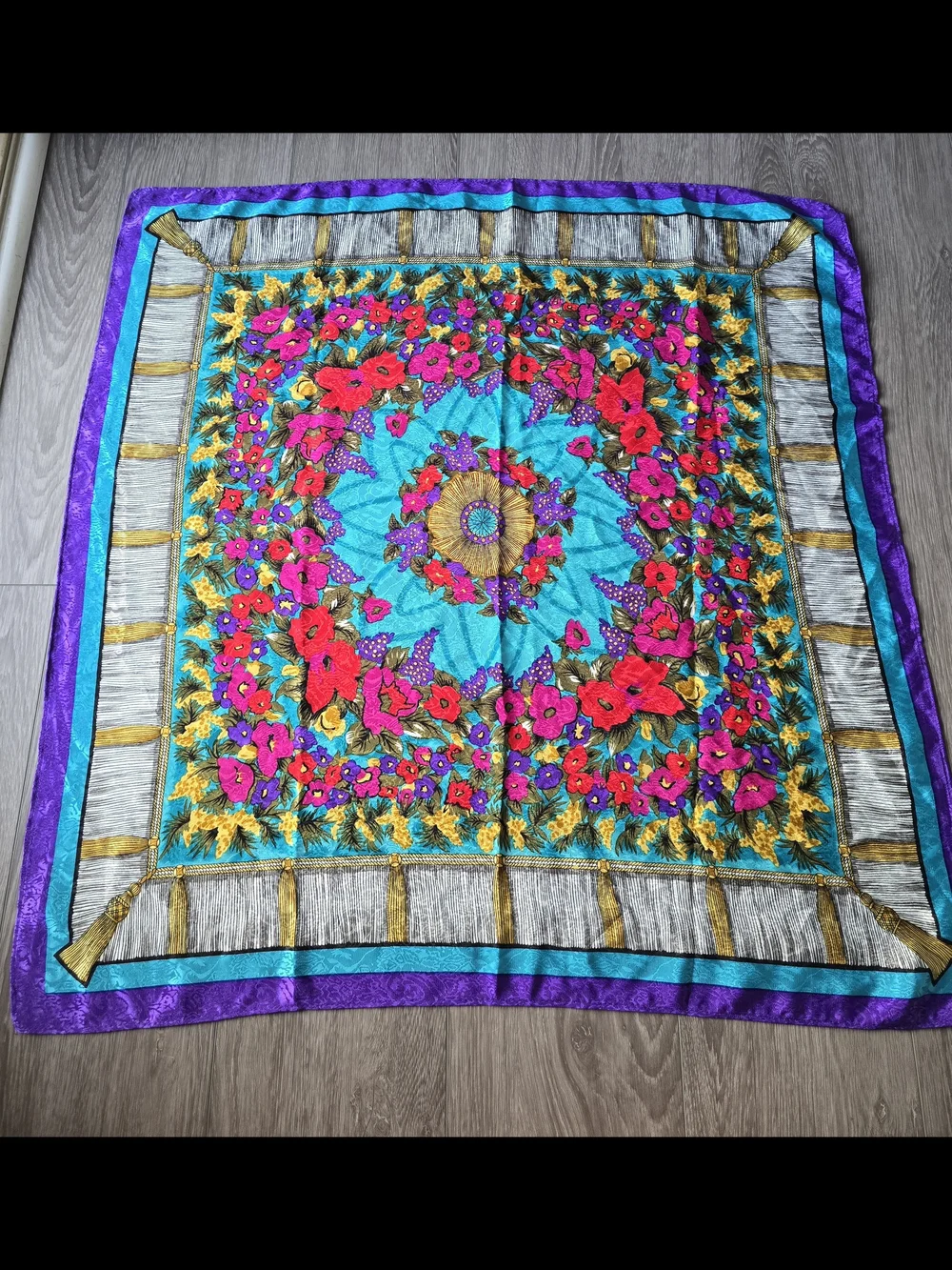 Vintage Square Scarf 30